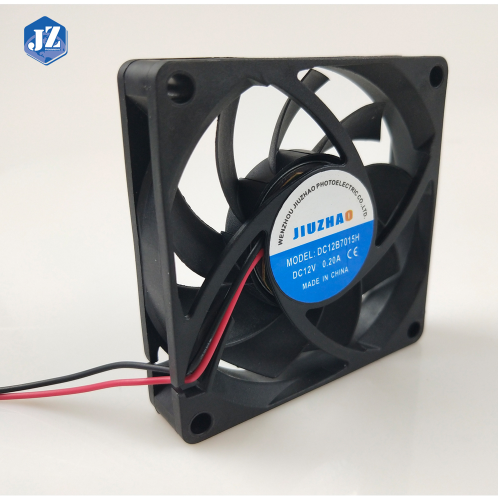 70x70x15mm Brushless DC Fan